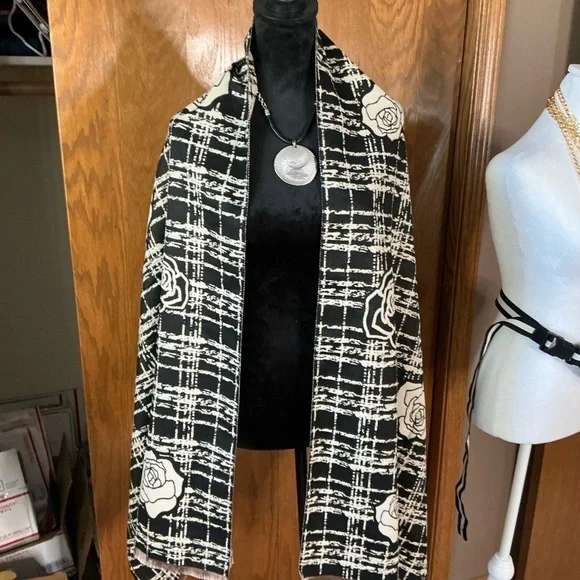 Black and Cream Plaid Shawl with Camelia floral Design - Picture 2 of 11
